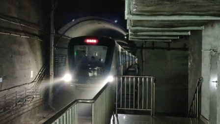 《青岛》〔地铁05〕青岛地铁三号线 敦化路站（青岛北站方向）进站