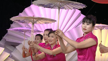 旗袍走秀《中国茶》姑娘撑着油纸伞，窈窕淑女，令人眼前一亮！