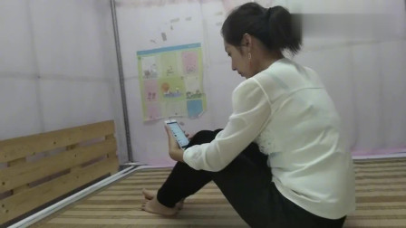 vlog：深圳打工妹独自一人，留在员工宿舍，粉丝我要倾诉一下内心委屈