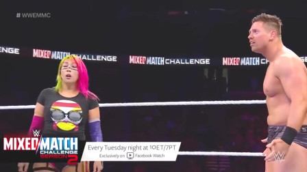 WWE：混双挑战赛，明日华和娜欧米玩心太重