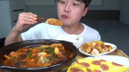 韩国吃播 美食吃货Budlle 米肠汤