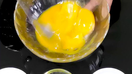 蛋黄饼干的详细做法及配方，烘焙方法看下一个视频