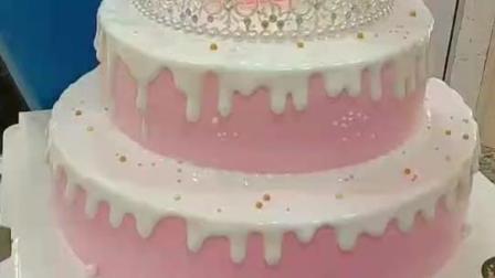 充满温馨的粉色双层火烈鸟生日蛋糕，成人礼蛋糕永远18岁真漂亮！