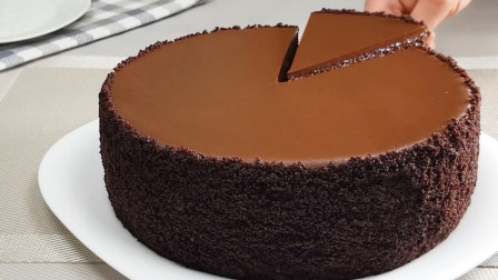 烘焙达人是如何制作巧克力蛋糕，做法简单，又香又好吃