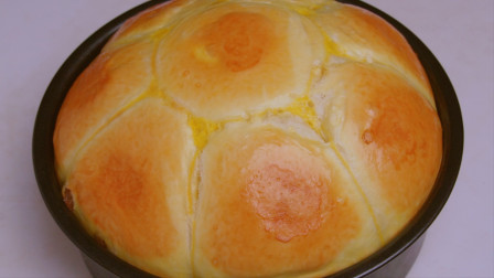 1碗面粉，3个鸡蛋，不用烤箱不用电饭煲，教你做松软香甜的大面包