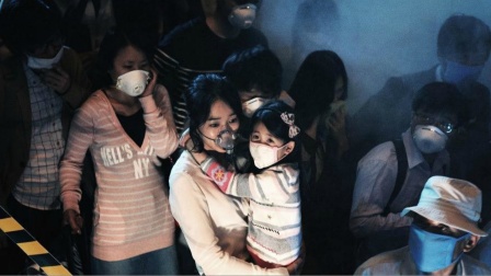 韩国高分灾难片《流感》病毒大肆爆发，全城母亲为救女儿不顾一切！