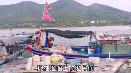 大国拍海南三亚红沙码头，海边停了好多本地渔民的渔船，真热闹！