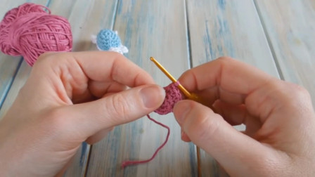 针织小课堂，带你学习如何钩织毛线乌龟玩偶的方法图解视频