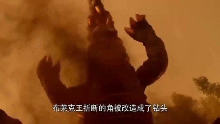 同样是用卡牌的奥特曼，科技高就不用像欧布一样当上债王