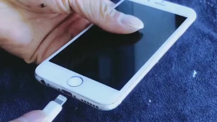 在这个非常时期，要不是这个充电器救急，后果肯定不堪设想啊！