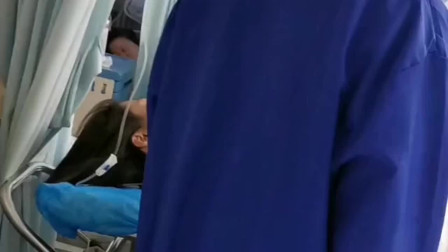 广东宝妈刚剖了一个儿子，护士从手术室推回产房已经很久了，没人来照顾！