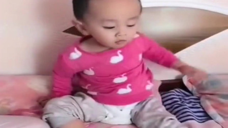 东北农村相差20岁的姐弟，姐姐被臭脚丫毒害，网友：小舅子你太过分了