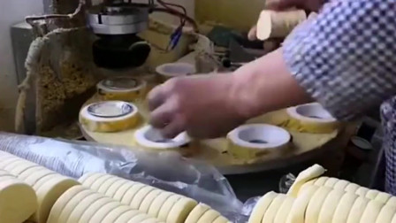 蛋挞皮是广东大妈用机器做出来的，我还以为是手工做的！
