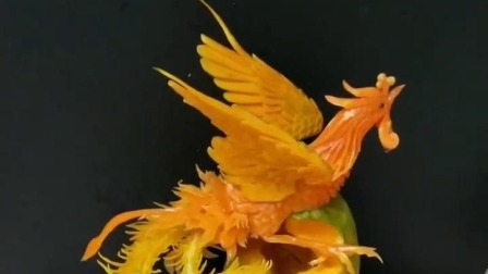 雕刻小哥 南瓜雕刻的神鸟凤凰，大家觉得怎么样