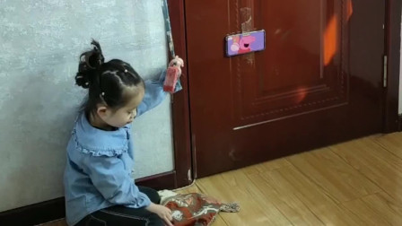 广西老爸这招真好使，女儿在这里玩手机妈妈都没有发现，真是太棒了！