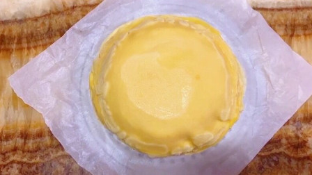 芒果千层蛋糕外弹内软果香十足，免烤箱也能自制出美味，做法超简单