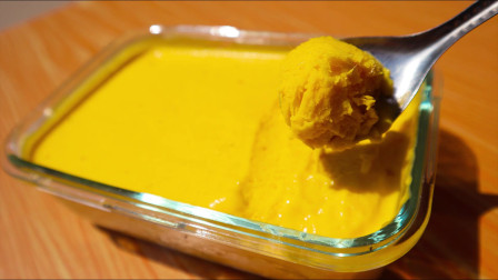 家里有芒果的，夏天一定要做一份芒果冰淇淋，口感细腻冰凉舒爽