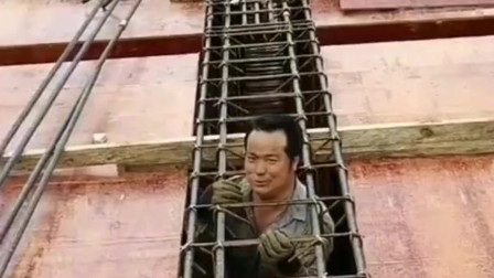 这是缺脑子吗？山东农民工自己把头钉在外面，要缩回去很难了！