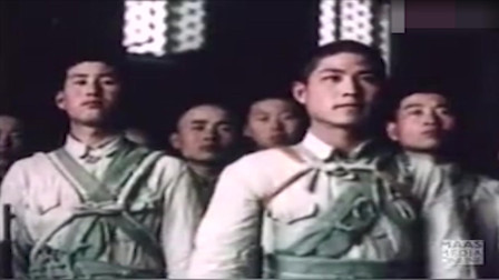 1949年南京，解放军攻入南京总统府，解放后瞻仰中山陵