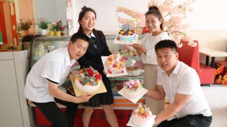 校园过生日1：老师带同学们给校长订蛋糕，会成为惊喜吗，好期待