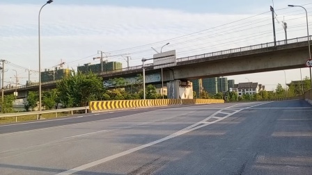 G7590 短编crh380b 柯桥区职教中心附近