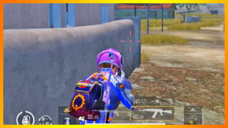 和平精英：山顶废墟捡到8倍镜Mini14，双排变单排一打二