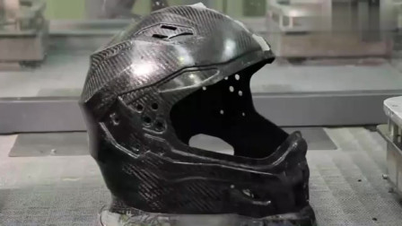 碳纤维头盔为何卖那么贵，一个都要上千块，走进工厂看制造过程！