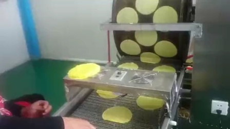 全自动蛋皮机 进出口蛋皮机器 千层蛋糕皮机视频