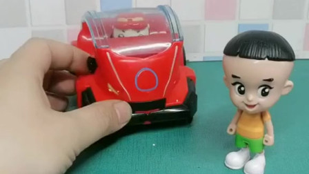 猪猪侠要变身，它的变身币怎么不见了呢？