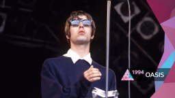 【猴姆独家】啊啊啊！#Oasis##绿洲乐队# 1994年做客Glastonbury音乐节超清修复现场大首播！！最当红的时候！！全场震撼大合唱！台下歌迷冲前台！