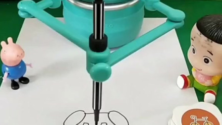 机器人在画画，它能画出什么来呢？