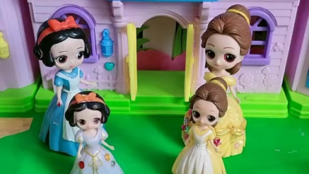 红色的花气球，是哪个公主的呢？