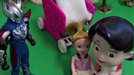 孩子长得好丑啊，是谁家孩子呢？