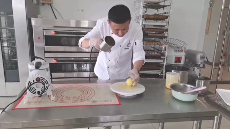 重庆蛋糕培训学校柠檬慕斯蛋糕视频制作教程