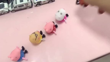 乔治要坐飞机了，它要去哪玩呢？