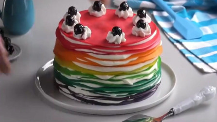 大厨自制彩虹千层蛋糕，做法比想象中的还要简单，是个人都能做