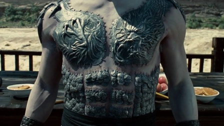 乌金软甲 一寸寸镶在皮肤上 甲不离身 刀枪不入