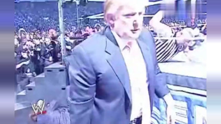 当年的特朗普在WWE表演，谁都没想到，多年后居然是总统！