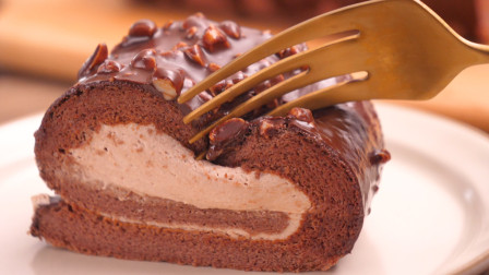 教你巧克力蛋糕卷的做法，配方和步骤详细，真的非常好吃