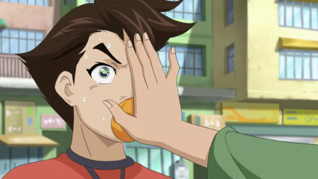 超智能足球:高迅秒变试吃"小老鼠"!在线查邮件,竟发现大秘密