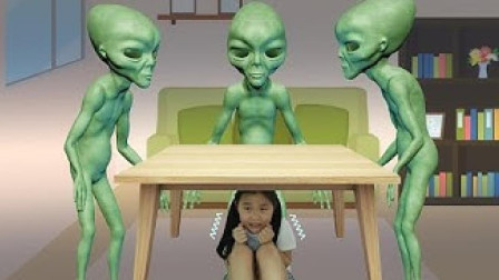 小女孩捡了一个外星人回家，这下有麻烦了！