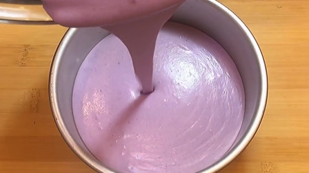 颜值超高的紫薯冰激凌蛋糕，这颜色是不是很治愈，你喜欢吗
