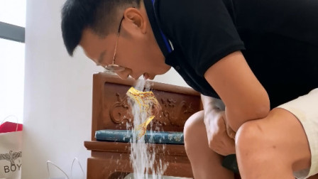 【旦生02】请记得，曾经有个戴劳力士的男人，闯入过你的世界
