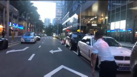 深圳阿里中心停放的豪车，阿里上班就是有钱