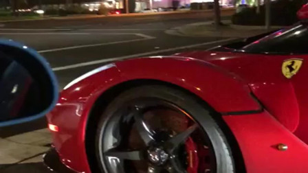 路上偶遇拉法，真的很吵