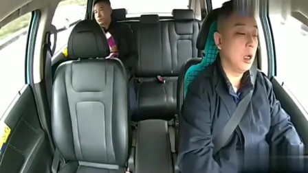 男子疲劳驾驶，一眨眼车辆直接解体