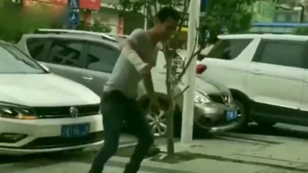 终于知道什么叫一掷千金,车主还有30秒