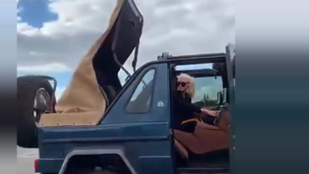 敞篷迈巴赫，帅的飞起