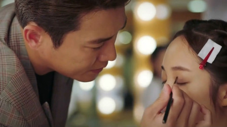 韩剧《触摸1》顶级化妆师被练习生嫌弃，娱乐公司让女孩10年梦碎