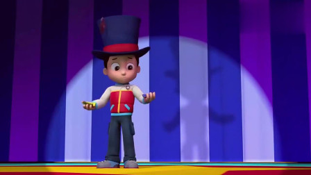 汪汪队立大功：狗狗们的表演真是太精彩了！